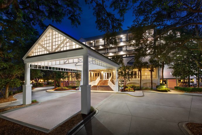 Imagen de los exteriores del Hotel Marriott's Harbour Club. Foto 9