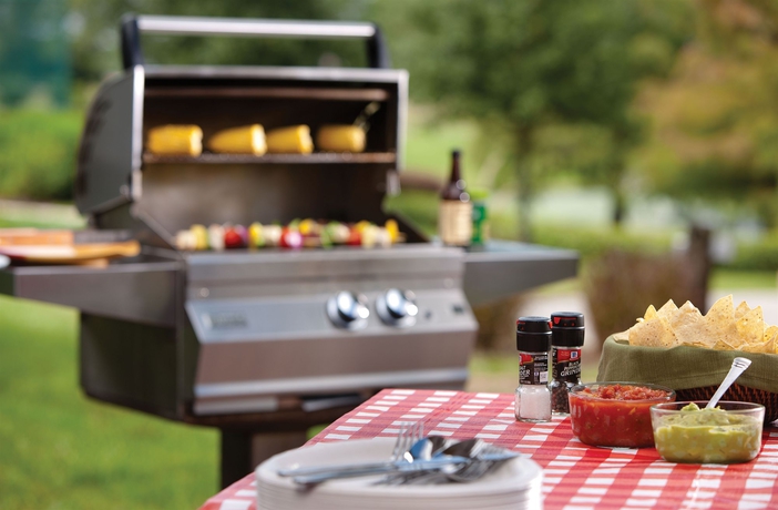 Imagen de los exteriores del Hotel Marriott's Harbour Lake. Foto 10