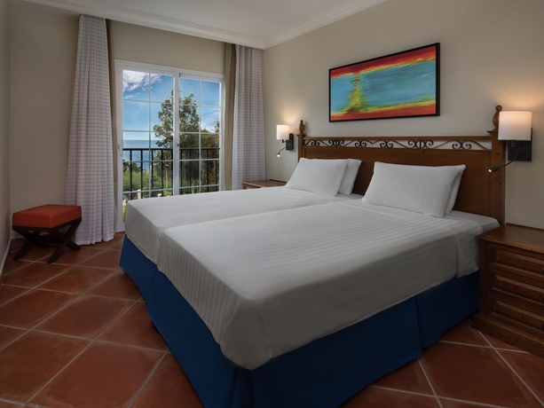 Imagen de la habitación del Hotel Marriott's Playa Andaluza. Foto 3