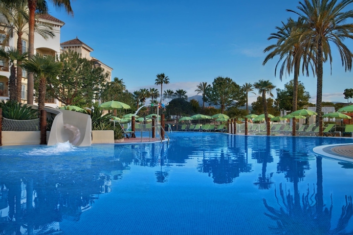 Imagen de la piscina del Hotel Marriott's Playa Andaluza. Foto 18