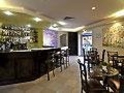 Imagen del bar/restaurante del Hotel Marsala Apart. Foto 19