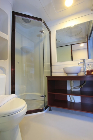 Imagen de la habitación del Hotel Marscity. Foto 14