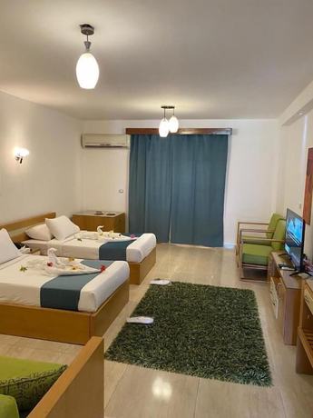 Imagen de la habitación del Hotel Marseilia Aqua Park. Foto 2