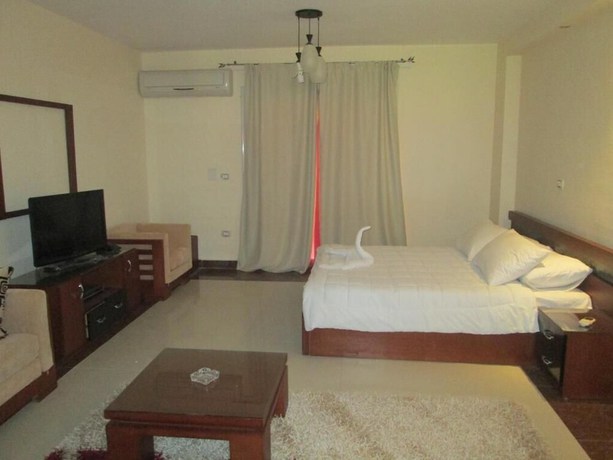 Imagen de la habitación del Hotel Marseilia Aqua Park. Foto 4