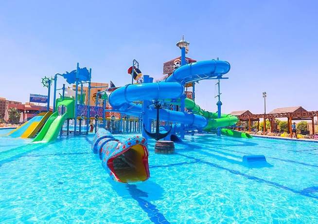 Imagen de la piscina del Hotel Marseilia Aqua Park. Foto 20