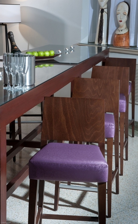 Imagen de los interiores del Hotel Marseilles. Foto 12