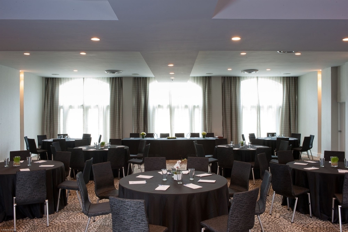 Imagen de los interiores del Hotel Marseilles. Foto 13