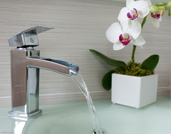 Imagen de la habitación del Hotel Marseilles. Foto 6