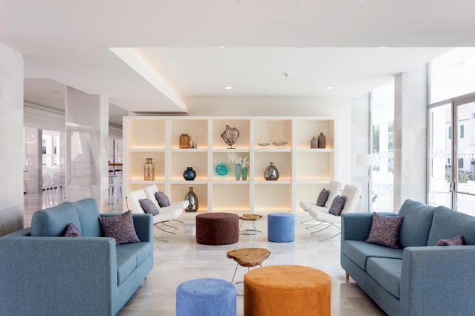Imagen de los interiores del Hotel Marsenses Puerto Pollensa and Spa - Adults Only. Foto 7