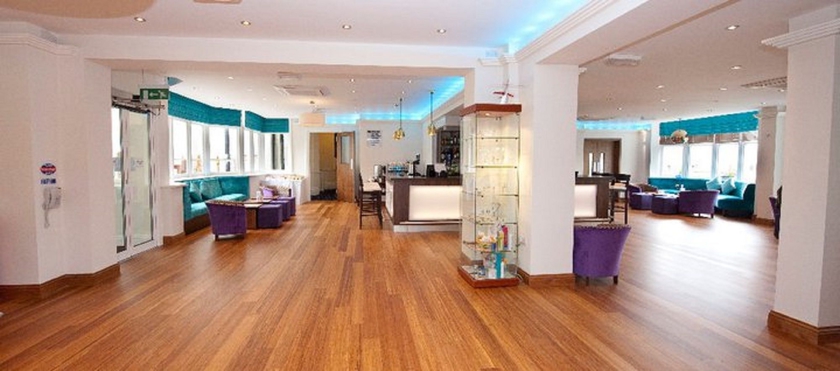 Imagen de los interiores del Hotel Marsham Court. Foto 15