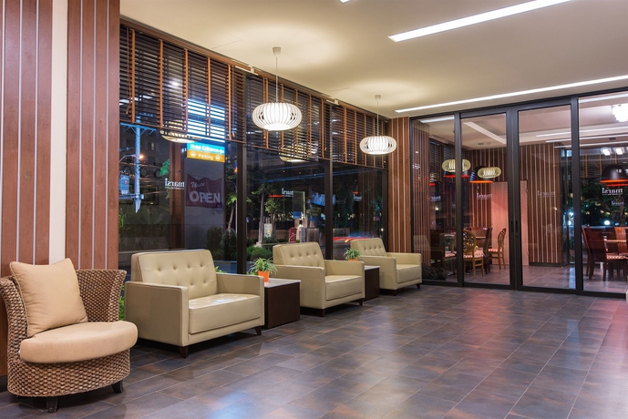 Imagen de los interiores del Hotel Marsi. Foto 6
