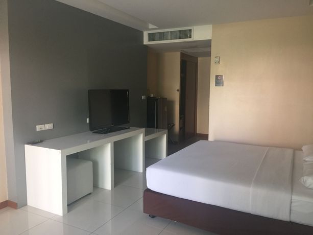 Imagen de la habitación del Hotel Marsi Pattaya. Foto 3