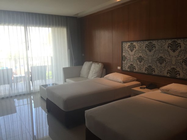 Imagen de la habitación del Hotel Marsi Pattaya. Foto 5