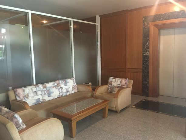 Imagen de la habitación del Hotel Marsi Pattaya. Foto 7