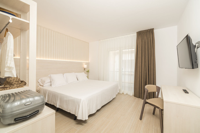 Imagen de la habitación del Hotel Marsol, Lloret de Mar. Foto 16