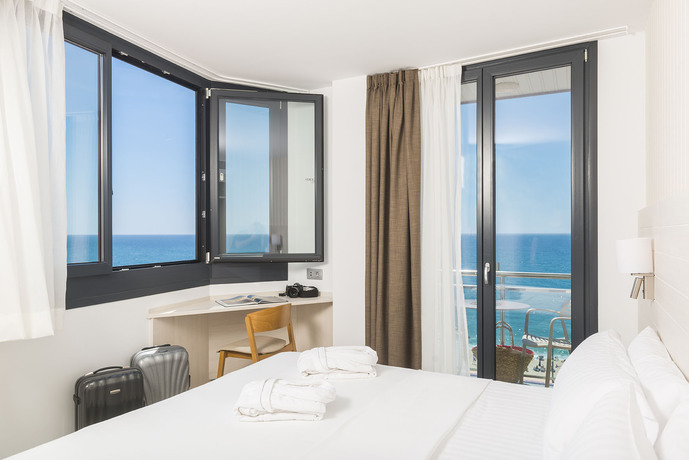 Imagen de la habitación del Hotel Marsol, Lloret de Mar. Foto 19