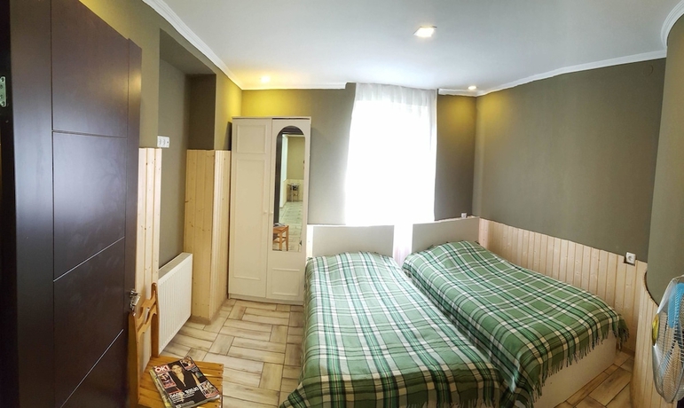 Imagen de la habitación del Hotel MartVilla. Foto 6