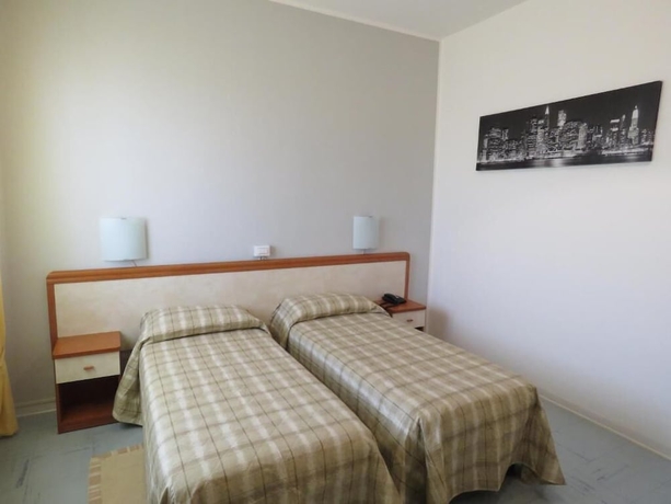 Imagen de la habitación del Hotel Marta, Forli. Foto 10