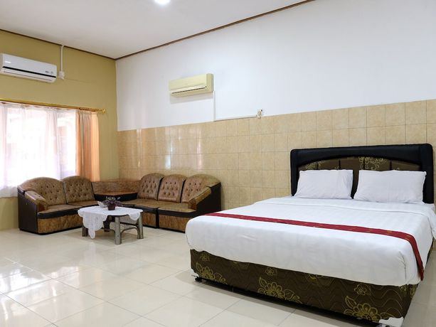 Imagen de la habitación del Hotel Martani. Foto 14