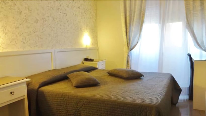 Imagen de la habitación del Hotel Marte, Milán. Foto 16