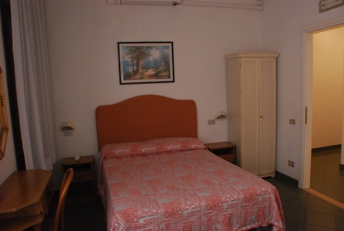 Imagen de la habitación del Hotel Marte, Venecia. Foto 5