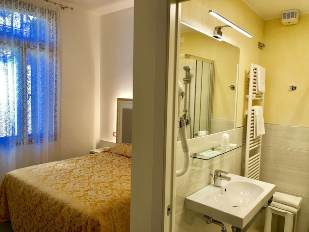 Imagen de la habitación del Hotel Marte, Venecia. Foto 17