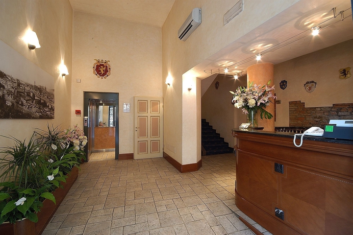 Imagen de los interiores del Hotel Martelli. Foto 12