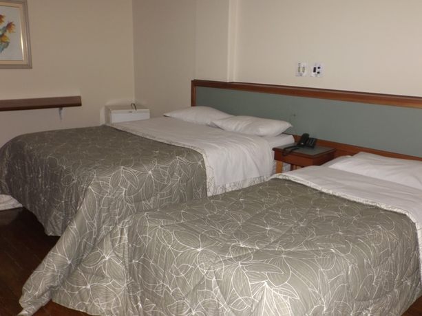 Imagen de la habitación del Hotel Martha Office. Foto 15