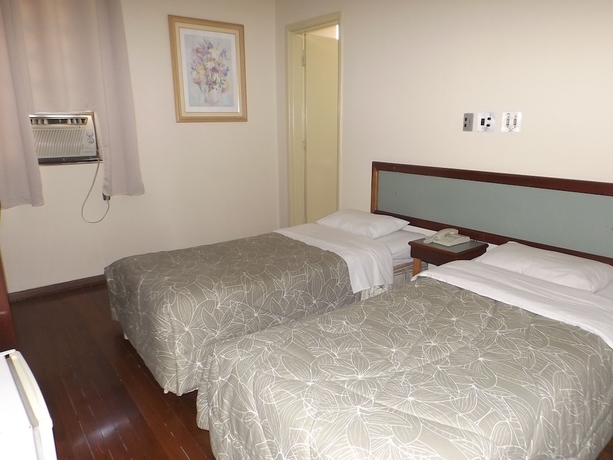 Imagen de la habitación del Hotel Martha Office. Foto 16