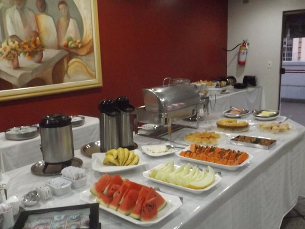 Imagen del bar/restaurante del Hotel Martha Office. Foto 3