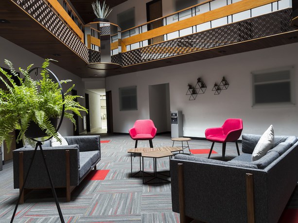Imagen de los interiores del Hotel Marti. Foto 14