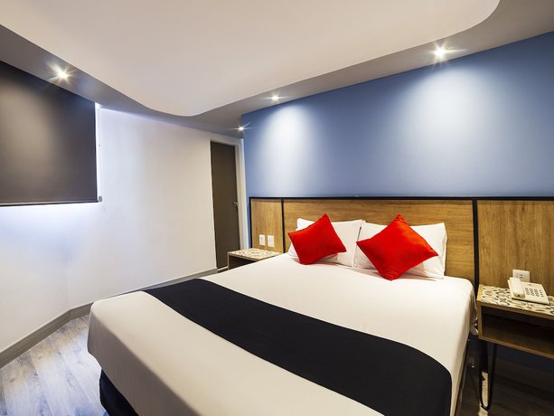 Imagen de la habitación del Hotel Marti. Foto 3