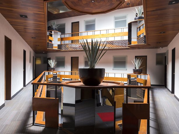 Imagen de los interiores del Hotel Marti. Foto 16