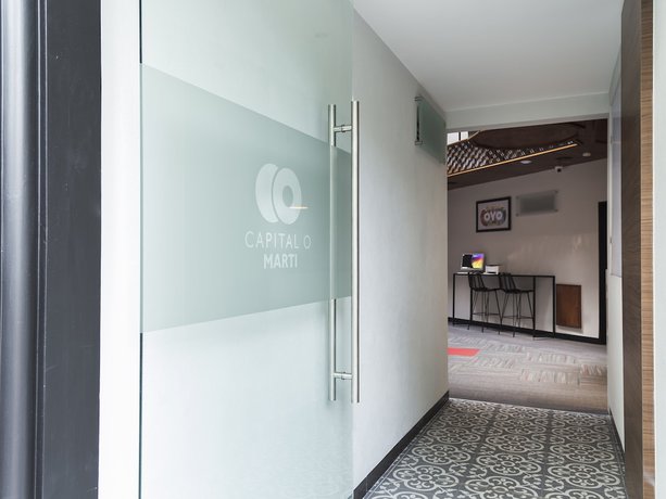 Imagen de los interiores del Hotel Marti. Foto 20