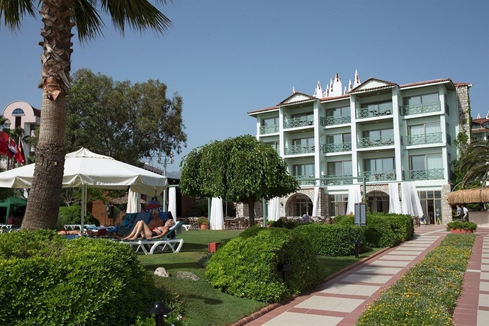 Imagen de los exteriores del Hotel Marti La Perla - All Inclusive - Adult Only. Foto 8