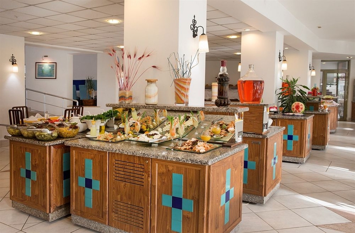 Imagen del bar/restaurante del Hotel Marti La Perla - All Inclusive - Adult Only. Foto 3