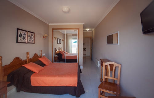 Imagen de la habitación del Hotel Mart&iacute;n Esperanza. Foto 6