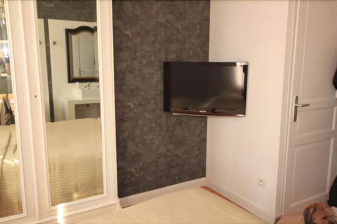 Imagen de la habitación del Hotel Martigues Le 5. Foto 6