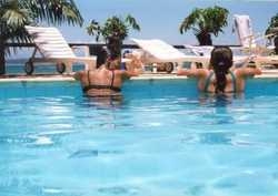 Imagen de la piscina del Hotel Martin Pescador Boutique. Foto 6