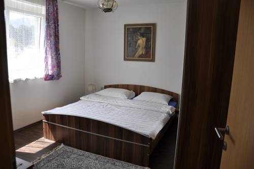 Imagen de la habitación del Hotel Martina. Foto 5