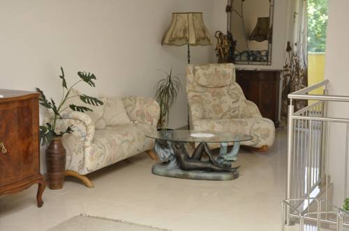 Imagen de la habitación del Hotel Martina. Foto 8