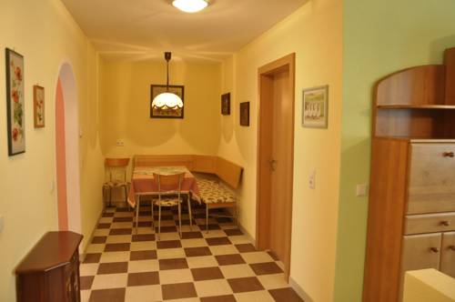 Imagen de la habitación del Hotel Martina. Foto 12