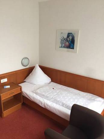 Imagen de la habitación del Hotel Martina. Foto 4