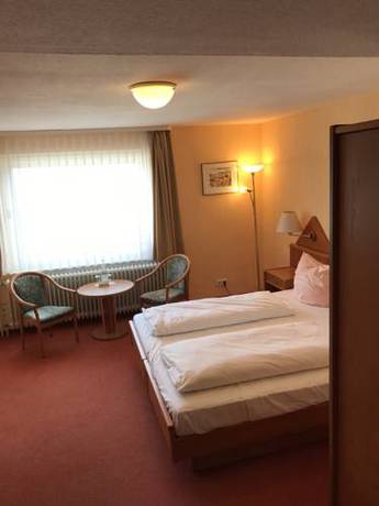 Imagen de la habitación del Hotel Martina. Foto 13