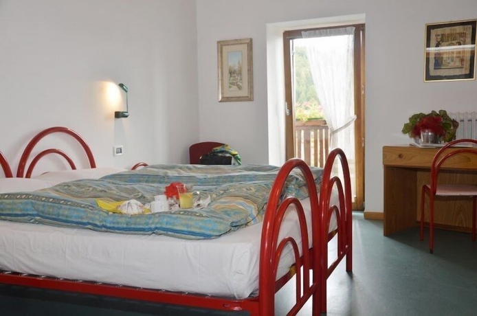 Imagen de la habitación del Hotel Martinella. Foto 11