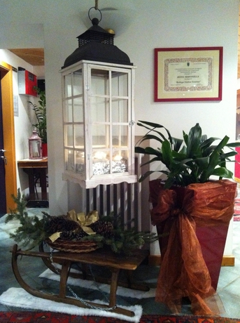 Imagen de los interiores del Hotel Martinella. Foto 17