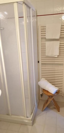 Imagen de la habitación del Hotel Martinella. Foto 16