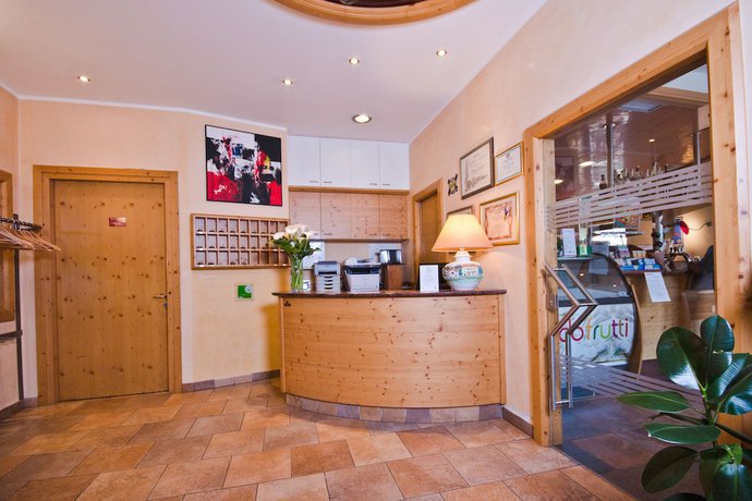 Imagen de los interiores del Hotel Martinelli. Foto 20