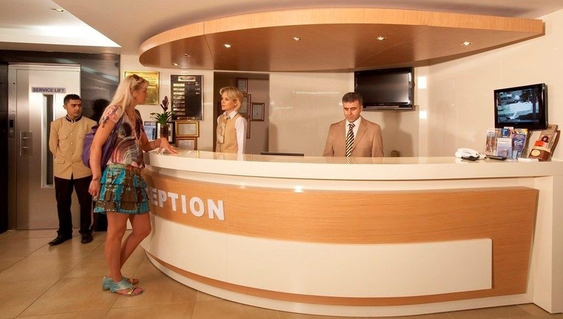 Imagen de los interiores del Hotel Martinenz. Foto 15