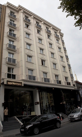 Imagen de los exteriores del Hotel Martinenz. Foto 12